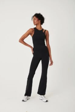 Tala SKINLUXE BUILT-IN SUPPORT CUT OUT SHOULDER VEST - SHADOW BLACK -Sportswear Store 11c