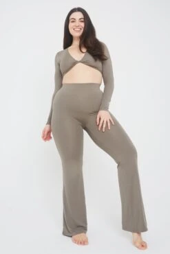 Tala 365 TWIST FRONT LONG SLEEVE CROP TOP - VINTAGE KHAKI