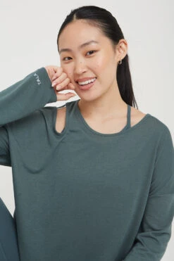 Tala AIRLAYER CUT OUT SHOULDER LONG SLEEVE TOP - LAKE GREEN -Sportswear Store 20221115 Tala 22 046