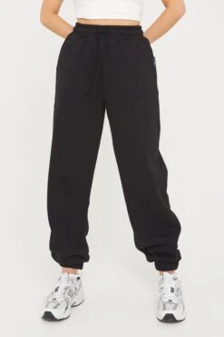 Tala DISRUPTOR OVERSIZED JOGGER- VINTAGE BLACK -Sportswear Store 20221115 Tala 31 095