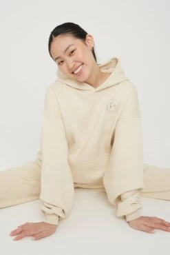 Tala DISRUPTOR OVERSIZED GRAPHIC HOODIE- ECRU -Sportswear Store 20221115 Tala 32 036