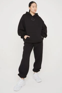 Tala DISRUPTOR OVERSIZED JOGGER- VINTAGE BLACK -Sportswear Store 20221115 Tala 36 003 08bae9cc 8373 4db1 a04b 4798361501ee