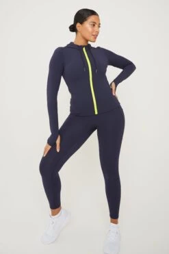 Tala FORMTECH HOODED ZIP THROUGH RUNNING JACKET- NAVY -Sportswear Store 20221116 Tala 16 019