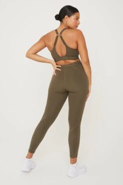 Tala FORMTECH HIGH NECK MULTIWAY SPORTS BRA - KHAKI -Sportswear Store 20221116 Tala 21 027copy