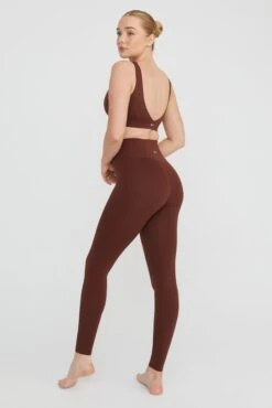 Tala DAYFLEX V NECK SPORTS BRA - WALNUT -Sportswear Store 230216 Tala SHOT 16 0970