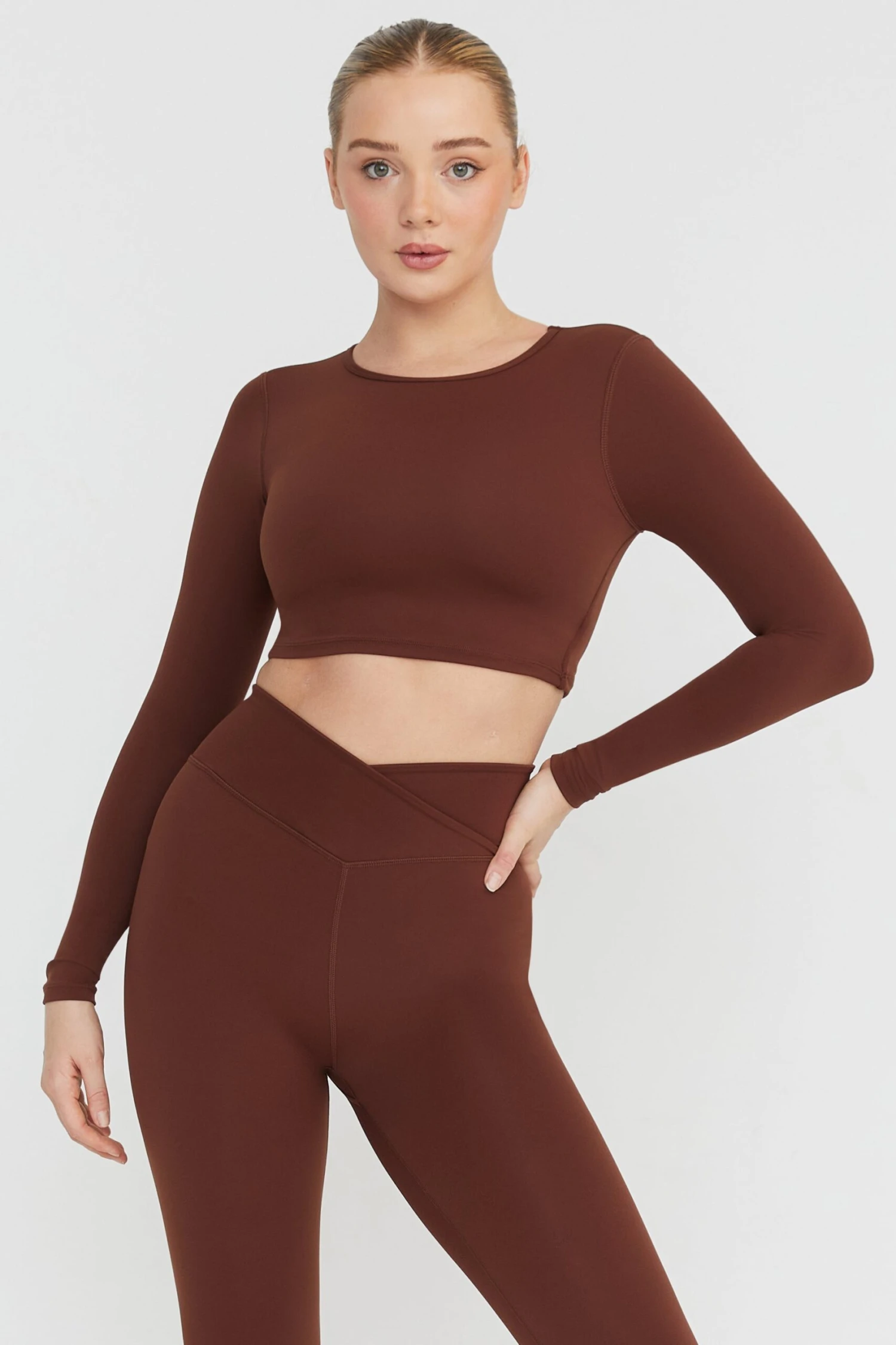 Tala DAYFLEX OPEN BACK LONG SLEEVE TOP - WALNUT 2 Tala DAYFLEX OPEN BACK LONG SLEEVE TOP - WALNUT - Image 2