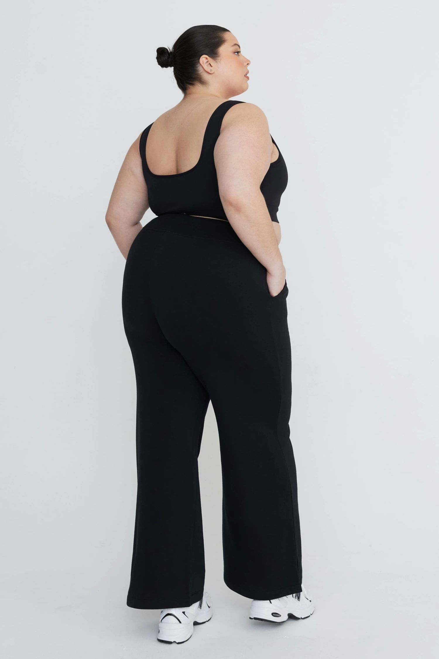 Tala OFF DUTY WIDE LEG CLUB JOGGER - BLACK 2 Tala OFF DUTY WIDE LEG CLUB JOGGER - BLACK - Image 2