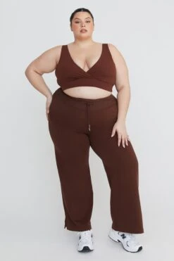 Tala OFF DUTY WIDE LEG CLUB JOGGER - WALNUT -Sportswear Store 230216 Tala SHOT 28 1656