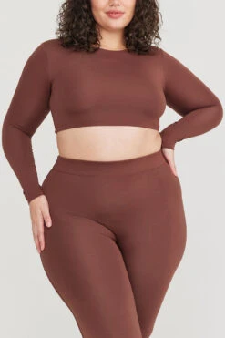 Tala 365 LONG SLEEVE CROP TOP - CHOCOLATE -Sportswear Store 230317 365 12 Chocolate Longsleeve 700