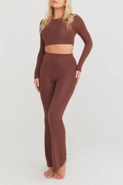 Tala 365 FLARED TROUSERS - CHOCOLATE 7 Tala 365 FLARED TROUSERS - CHOCOLATE -Sportswear Store 230317 365 17 Chocolate Longsleeve 8571