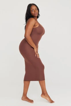 Tala 365 RACERBACK BODYCON MIDI DRESS - CHOCOLATE