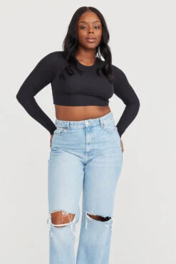Tala 365 LONG SLEEVE CROP TOP - SHADOW BLACK -Sportswear Store 230317 365 30 Black Longsleeve 1433