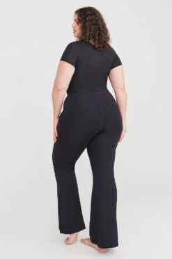 Tala 365 FLARED TROUSERS - SHADOW BLACK -Sportswear Store 230317 365 31 Black TShirt Flares 1468