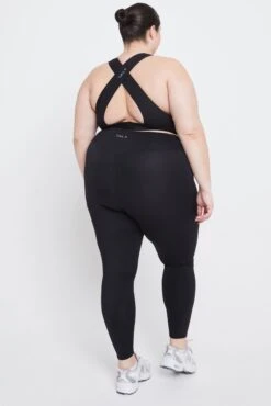 Tala SKINLUXE OPEN BACK SPORTS BRA - SHADOW BLACK -Sportswear Store 23 01 31 TALA Shot 032 1825