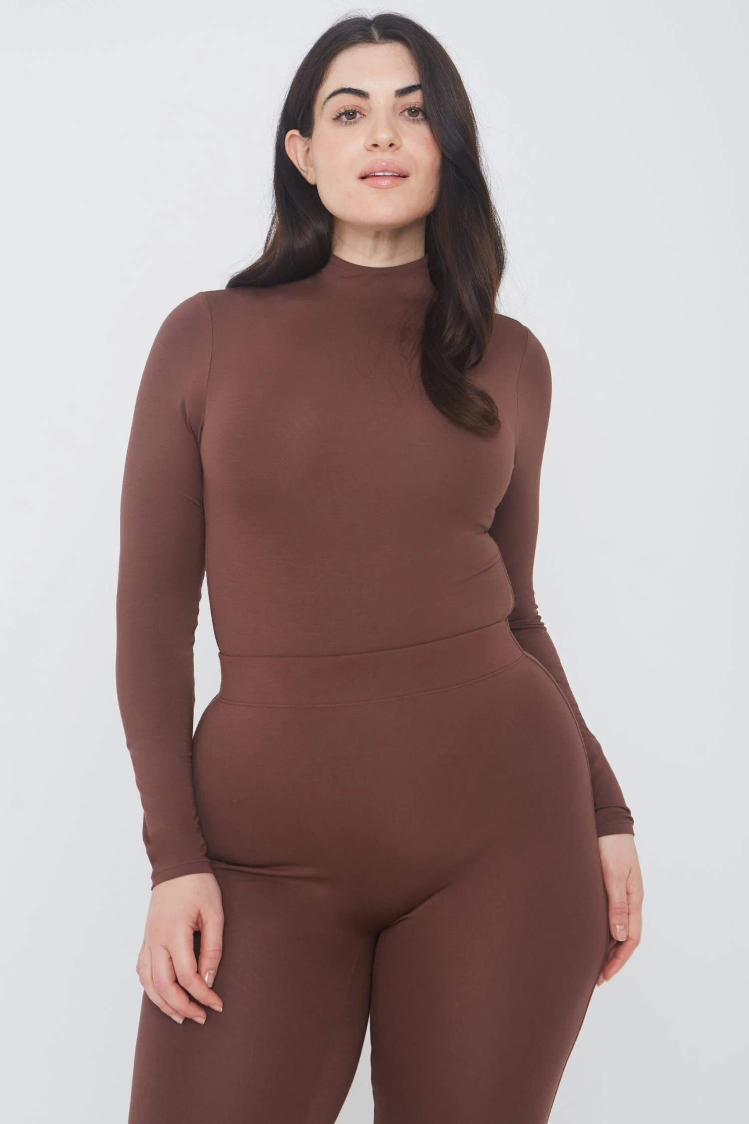 Tala 365 MOCK NECK LONG SLEEVE BODYSUIT - CHOCOLATE 3 Tala 365 MOCK NECK LONG SLEEVE BODYSUIT - CHOCOLATE - Image 3