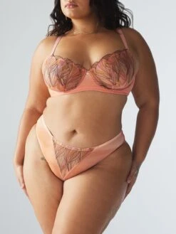 Beneath The Surface Mesh Brazilian