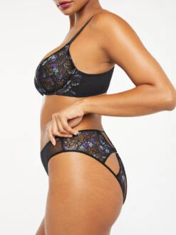 Butterfly Wings Lace & Mesh Crotchless Knickers -Sportswear Store BUTTERFLY WINGS LACE AND MESH CROTCHLESS PANTY UD2252341 10780 3 1200x1600 1