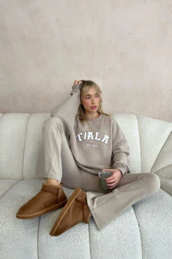 Tala VOLLEY CLUB SWEATSHIRT WITH BORG LOGO - LATTE -Sportswear Store CLUB VOLLEY SWEATSHIRT LATTE