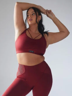 Curve Alert Medium-Impact Sports Bra -Sportswear Store CURVE ALERT MEDIUM IMPACT SPORTS BRA SV2253995 6272 4 1200x1600 1