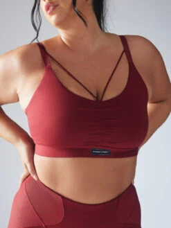 Curve Alert Medium-Impact Sports Bra -Sportswear Store CURVE ALERT MEDIUM IMPACT SPORTS BRA SV2253995 6272 LAYDOWN 1200x1600 1