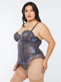 Living In The Clouds Iridescent Lace Corset -Sportswear Store LIVING IN THE CLOUDS IRIDESCENT LACE CORSET LI2042834 0275 3 1200x1600 1