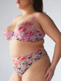 Penthouse Sweet Lace High-Waist Thong -Sportswear Store PENTHOUSE SWEET LACE HIGH WAIST THONG PANTY UD2355115 6522 3 1200x1600 1