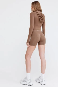 Tala SCULPT SEAMLESS SCRUNCH CYCLING SHORTS - CACAO MARL -Sportswear Store SCULPT 02 COCAO SHORTS 1