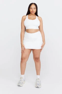 Tala SKINLUXE TANK SPORTS BRA - COCONUT MILK -Sportswear Store SKINLUX 03 WHITE TANK BRA SKORT 247 95483899 551a 4c75 a369 e5d850dfe5b5