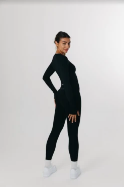 Tala SKINLUXE CUT OUT LONG SLEEVE TOP - SHADOW BLACK -Sportswear Store Screenshot2021 09 23at10.36.42