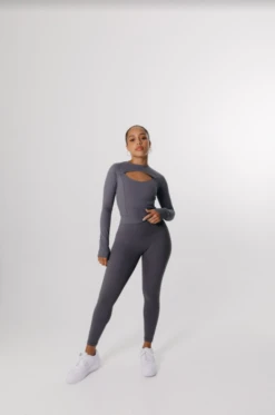 Tala SKINLUXE CUT OUT LONG SLEEVE TOP - TORNADA GREY -Sportswear Store Screenshot2021 09 23at10.39.02