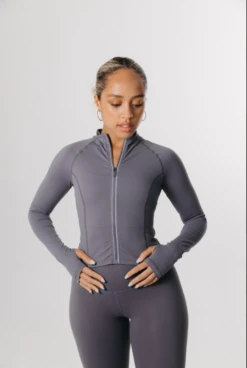 Tala SKINLUXE ZIP THROUGH RUNNING TOP - TORNADA GREY -Sportswear Store Screenshot2021 09 23at11.36.15