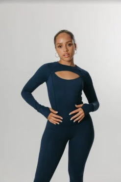 Tala SKINLUXE CUT OUT LONG SLEEVE TOP - NAVY