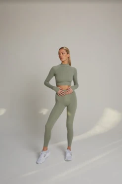 Tala DAYFLEX HIGH WAISTED LEGGING - SAGE GREEN -Sportswear Store Screenshot2022 01 11at09.41.39
