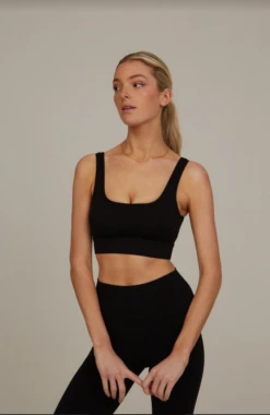 Tala DAYFLEX SQUARE NECK SPORTS BRA - SHADOW BLACK 16 Tala DAYFLEX SQUARE NECK SPORTS BRA - SHADOW BLACK -Sportswear Store Screenshot2022 01 11at11.57.08
