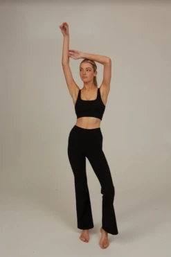 Tala DAYFLEX SQUARE NECK SPORTS BRA - SHADOW BLACK 17 Tala DAYFLEX SQUARE NECK SPORTS BRA - SHADOW BLACK -Sportswear Store Screenshot2022 01 11at11.57.15