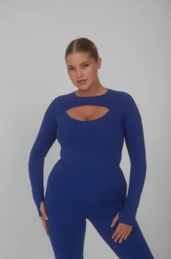 Tala SKINLUXE CUT OUT LONG SLEEVE TOP - COBALT BLUE -Sportswear Store Screenshot2022 03 22at10.03.20