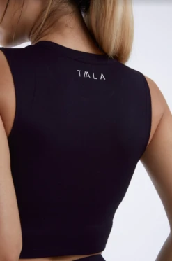 Tala SKINLUXE BUILT-IN SUPPORT CROP CUT OUT VEST - SHADOW BLACK -Sportswear Store Screenshot2022 05 04at15.56.04