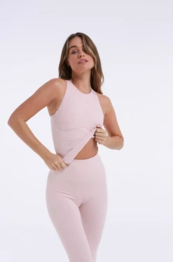Tala SKINLUXE BUILT-IN SUPPORT HIGH NECK VEST - PINK CLAY -Sportswear Store Screenshot2022 05 04at16.00.05