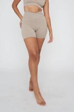 Tala DAYFLEX WRAP HIGH WAISTED CYCLING SHORTS - TRUFFLE -Sportswear Store TALA Dayone 24 031