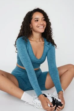 Tala SCULPT SEAMLESS WRAP LONG SLEEVE CROP TOP - TEAL GREEN MARL