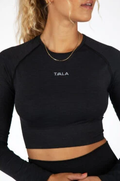 Tala SCULPT SEAMLESS LONG SLEEVE CROP TOP - BLACK MARL -Sportswear Store TALA19JULY8643