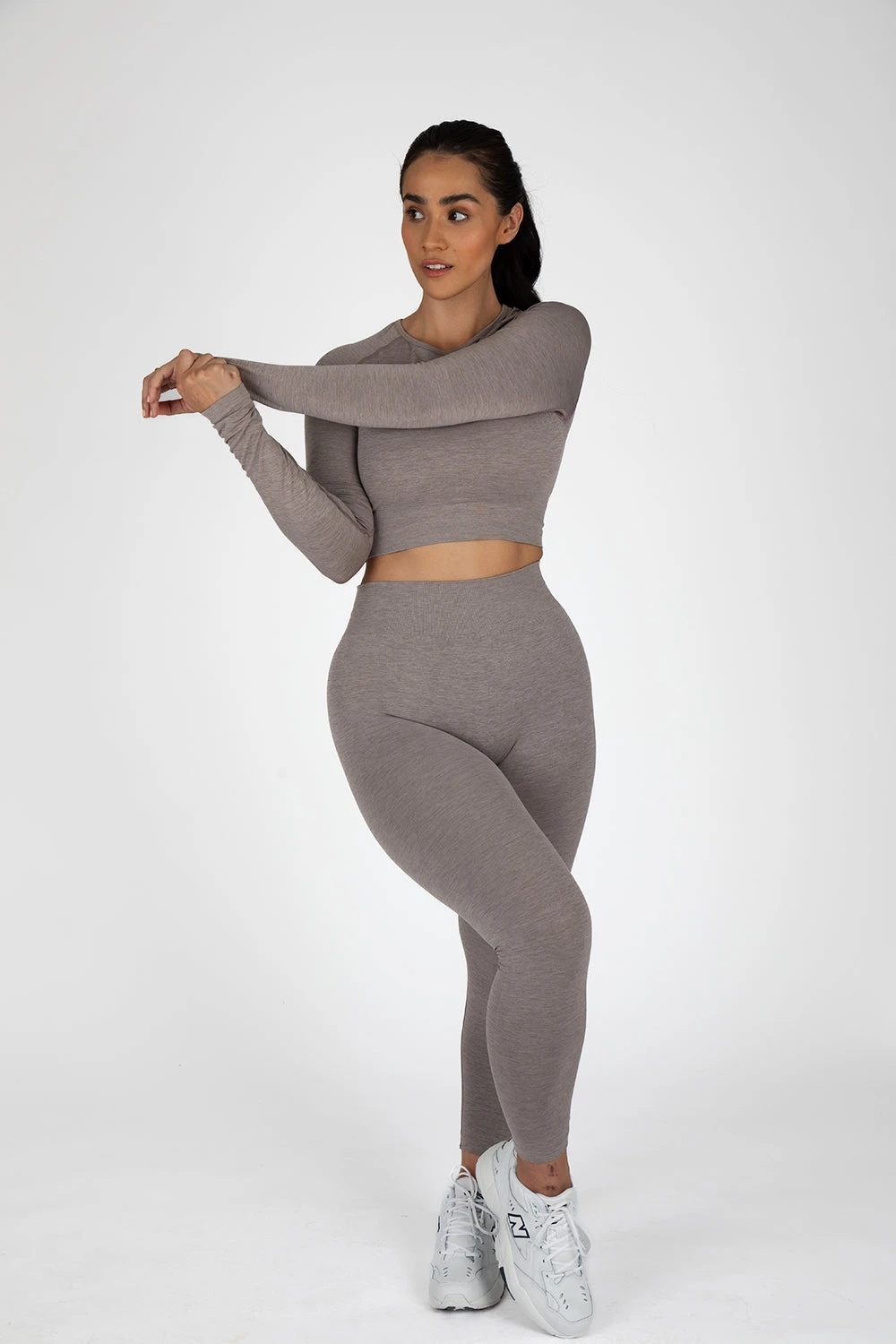 Tala SCULPT SEAMLESS LONG SLEEVE CROP TOP - TAUPE MARL 4 Tala SCULPT SEAMLESS LONG SLEEVE CROP TOP - TAUPE MARL - Image 4