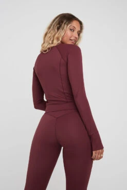 Tala SKINLUXE CUT OUT LONG SLEEVE TOP - DARK CHERRY -Sportswear Store TALASkinluxe Borgecom 34 084
