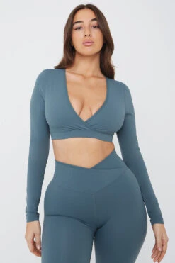 Tala DAYFLEX WRAP LONG SLEEVE CROP TOP - LAKE GREEN