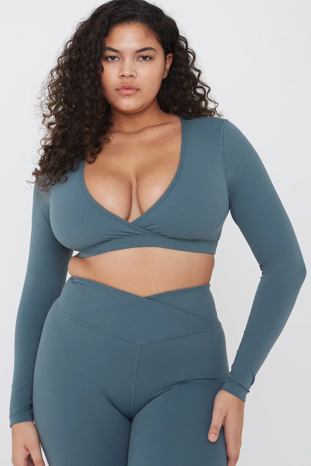 Tala DAYFLEX WRAP LONG SLEEVE CROP TOP - LAKE GREEN 3 Tala DAYFLEX WRAP LONG SLEEVE CROP TOP - LAKE GREEN - Image 3
