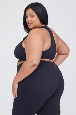 Tala DAYFLEX CUT OUT CENTRE BRA - SHADOW BLACK -Sportswear Store TALA 31 DAYFLEX BBL FLARES KEYHOLE 1721