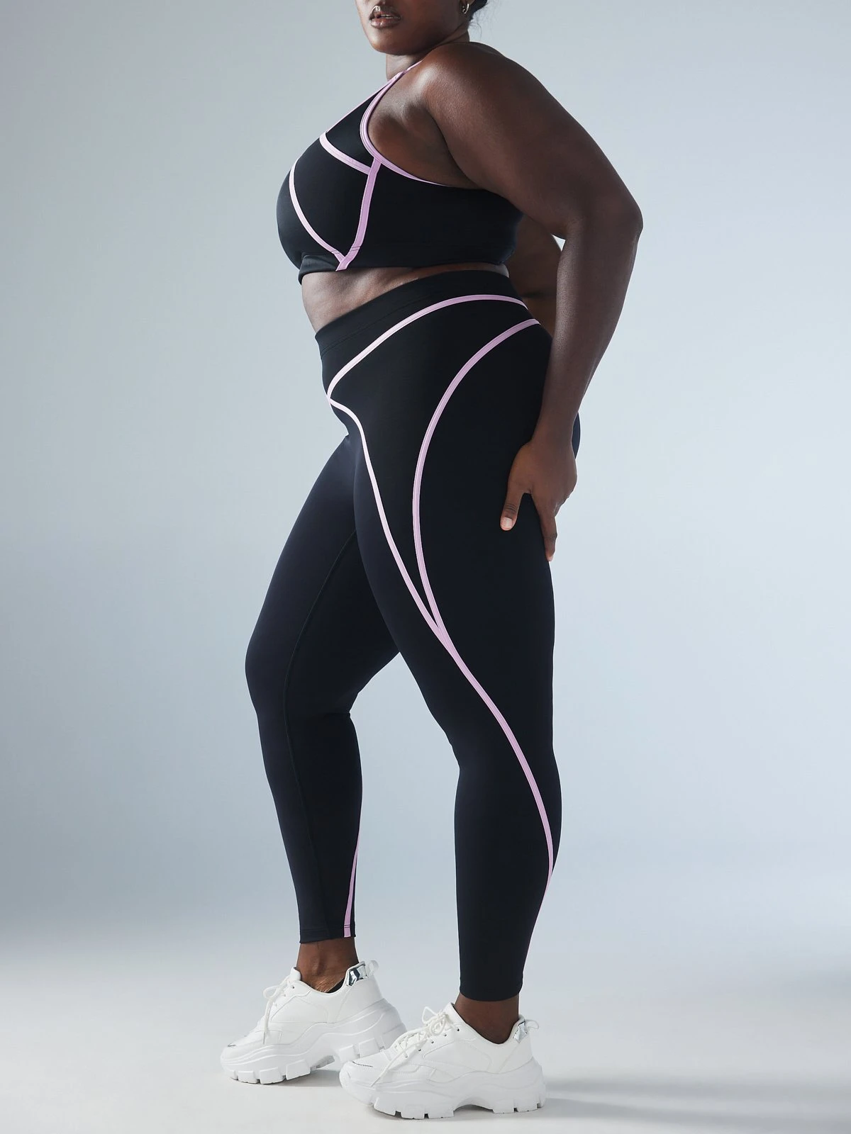 X Mesh High-Waist Leggings 1 X Mesh High-Waist Leggings